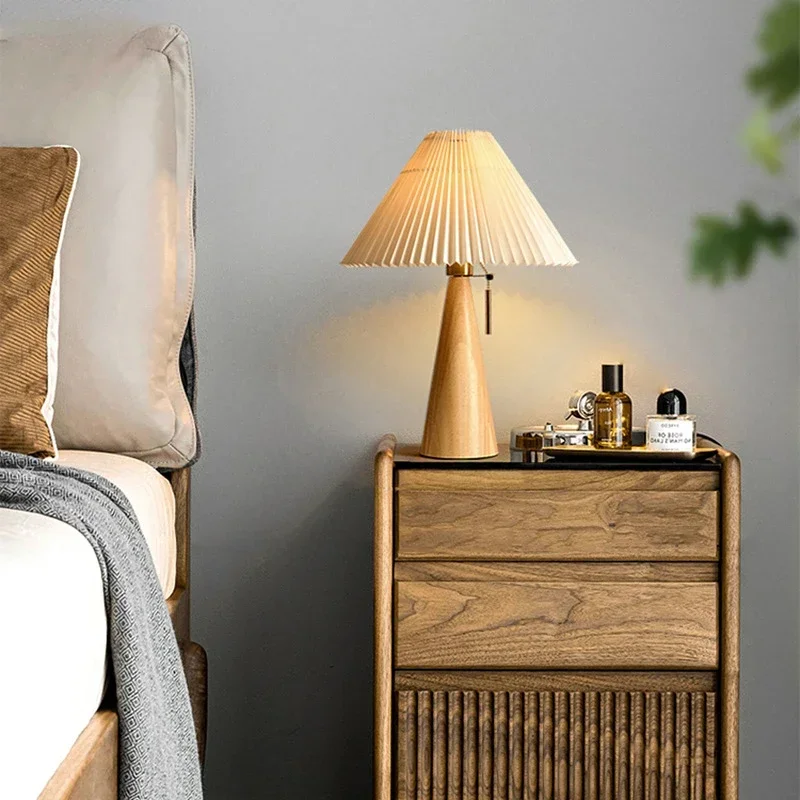 Retro Pleated Table Lamp Nordi - đánh giá và giá Solar Lamp