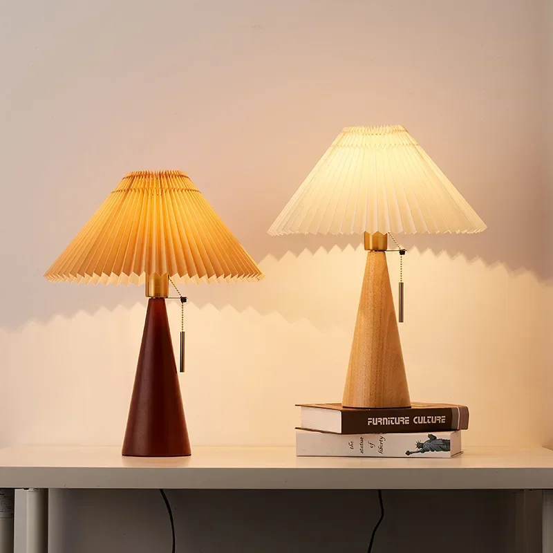 Retro Pleated Table Lamp Nordi - đánh giá và giá Solar Lamp