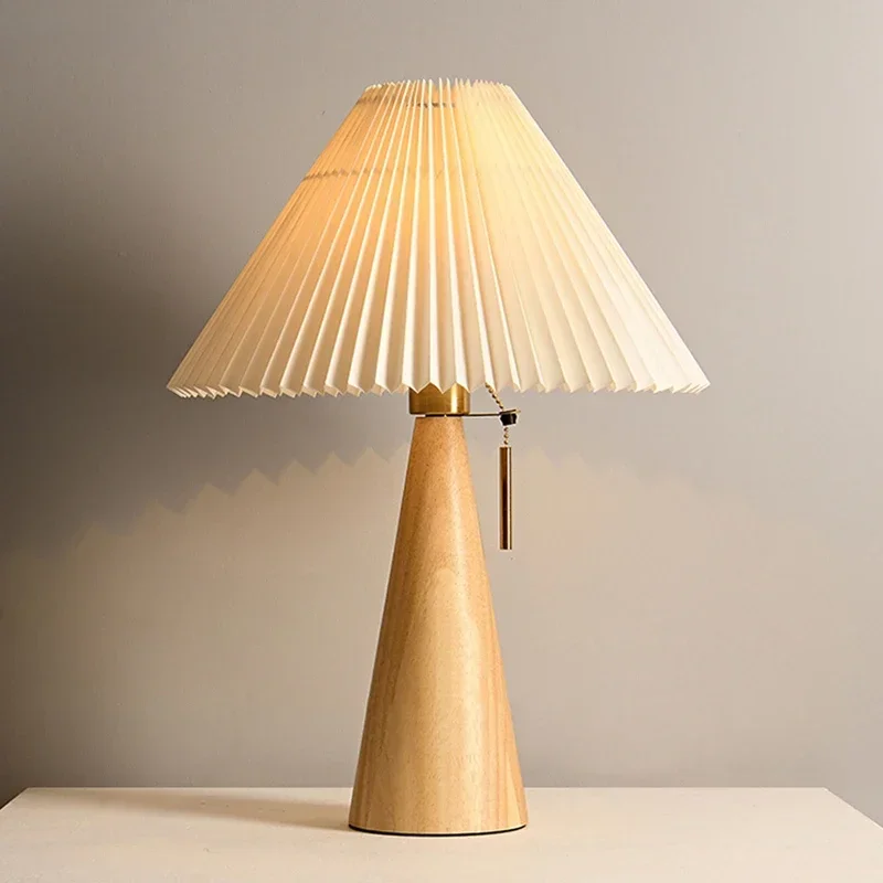 Retro Pleated Table Lamp Nordi - đánh giá và giá Solar Lamp
